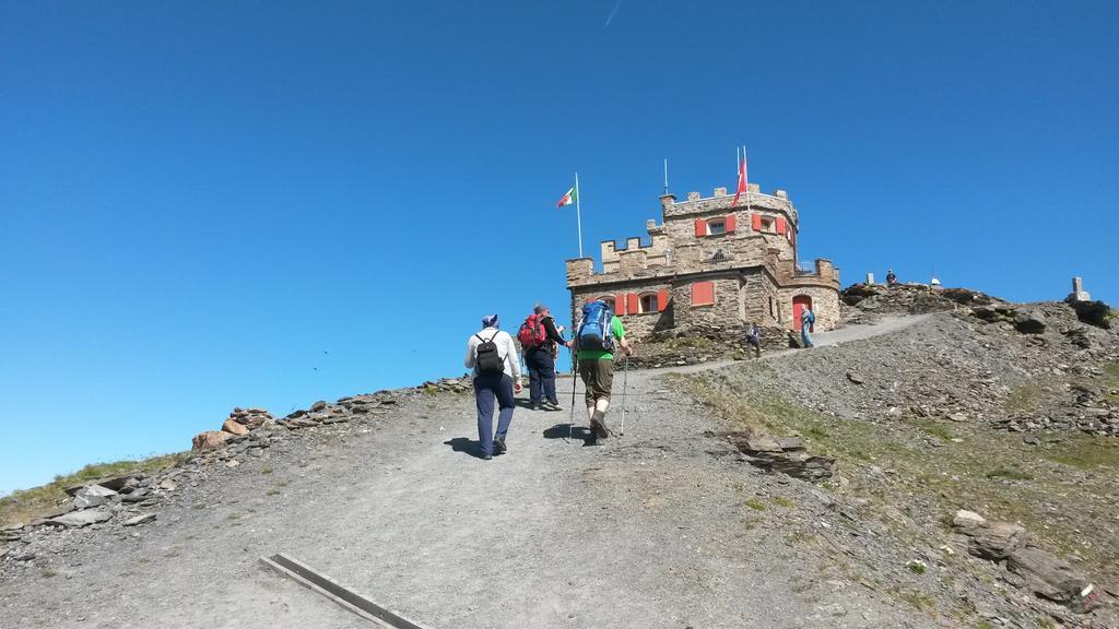Отель Rifugio Garibaldi Пассо-Стельвио Экстерьер фото