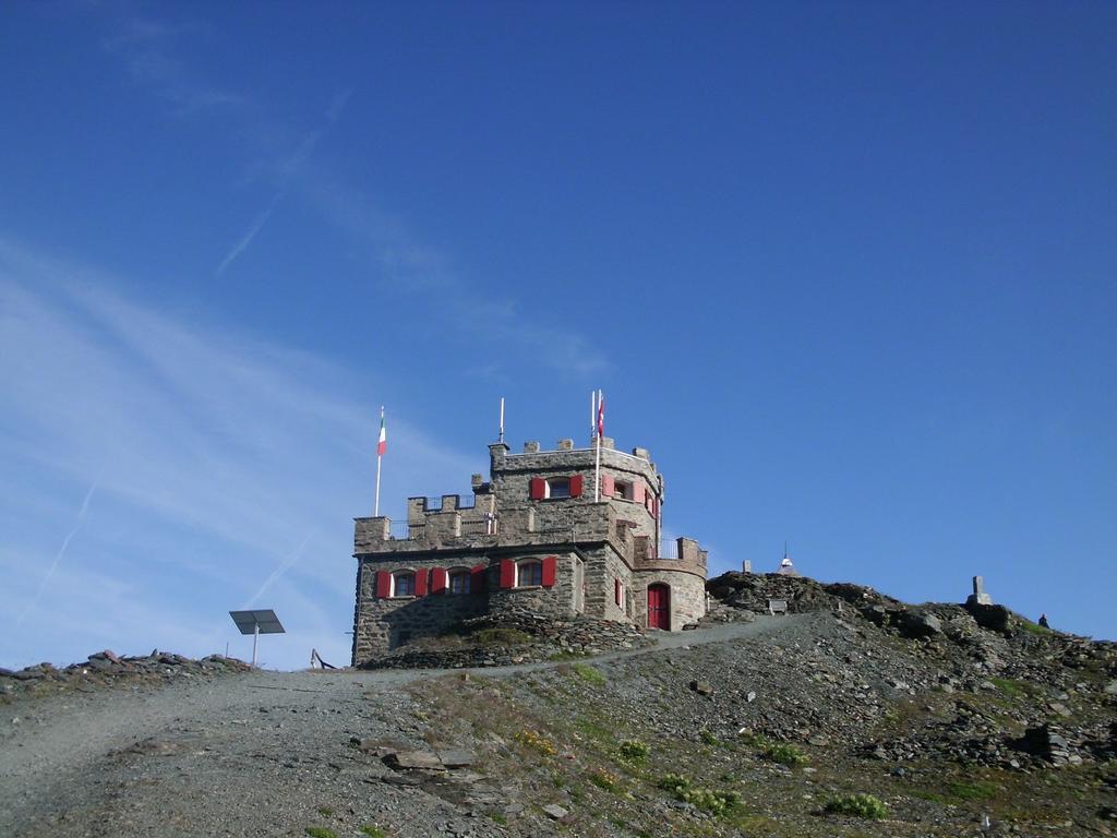 Отель Rifugio Garibaldi Пассо-Стельвио Экстерьер фото