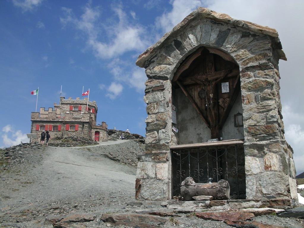 Отель Rifugio Garibaldi Пассо-Стельвио Экстерьер фото
