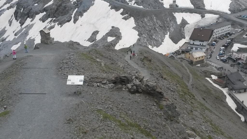 Отель Rifugio Garibaldi Пассо-Стельвио Экстерьер фото